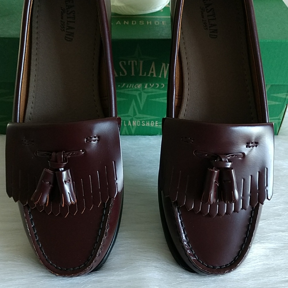 BEAUTIFUL WOMEN'S SHOES SIZE 8 - Picture 3 of 7